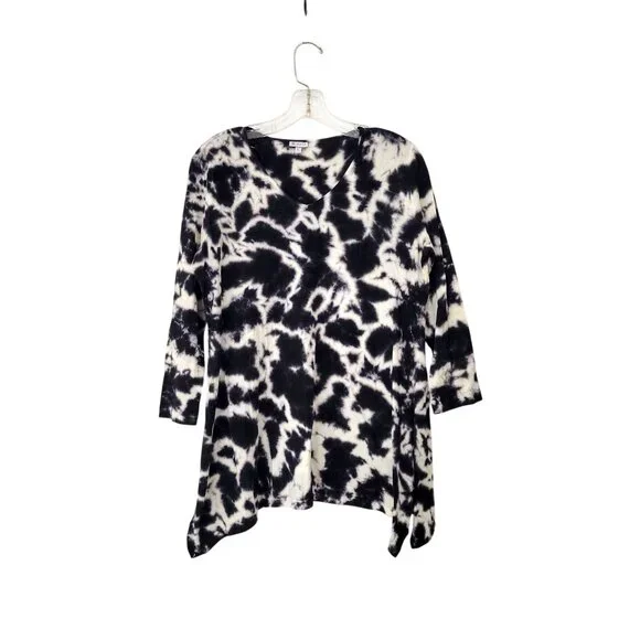 Sevya Handmade Tie-Dye V-Neck Asymmetrical Hem Tunic Top L Bundle of Two - Picture 3 of 10